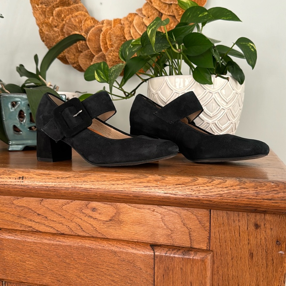 Ara Block Heel Black Suede Mary Jane Size 7.5